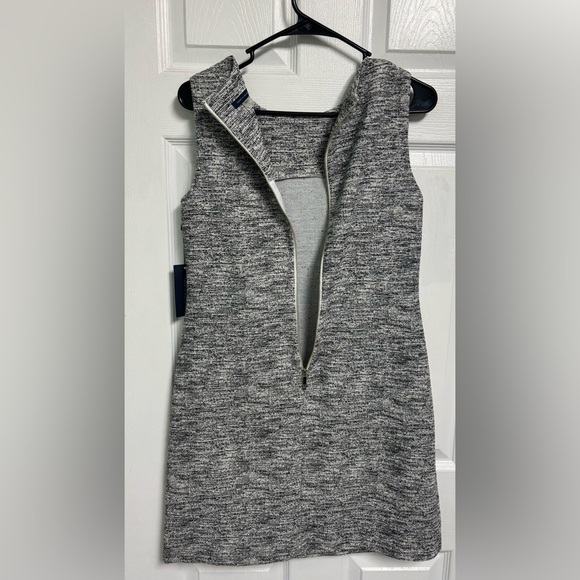 Tommy Hilfiger Sleeveless Tweed Sheath Dress Gray & Black Women’s Size 6 NWT - Picture 2 of 5